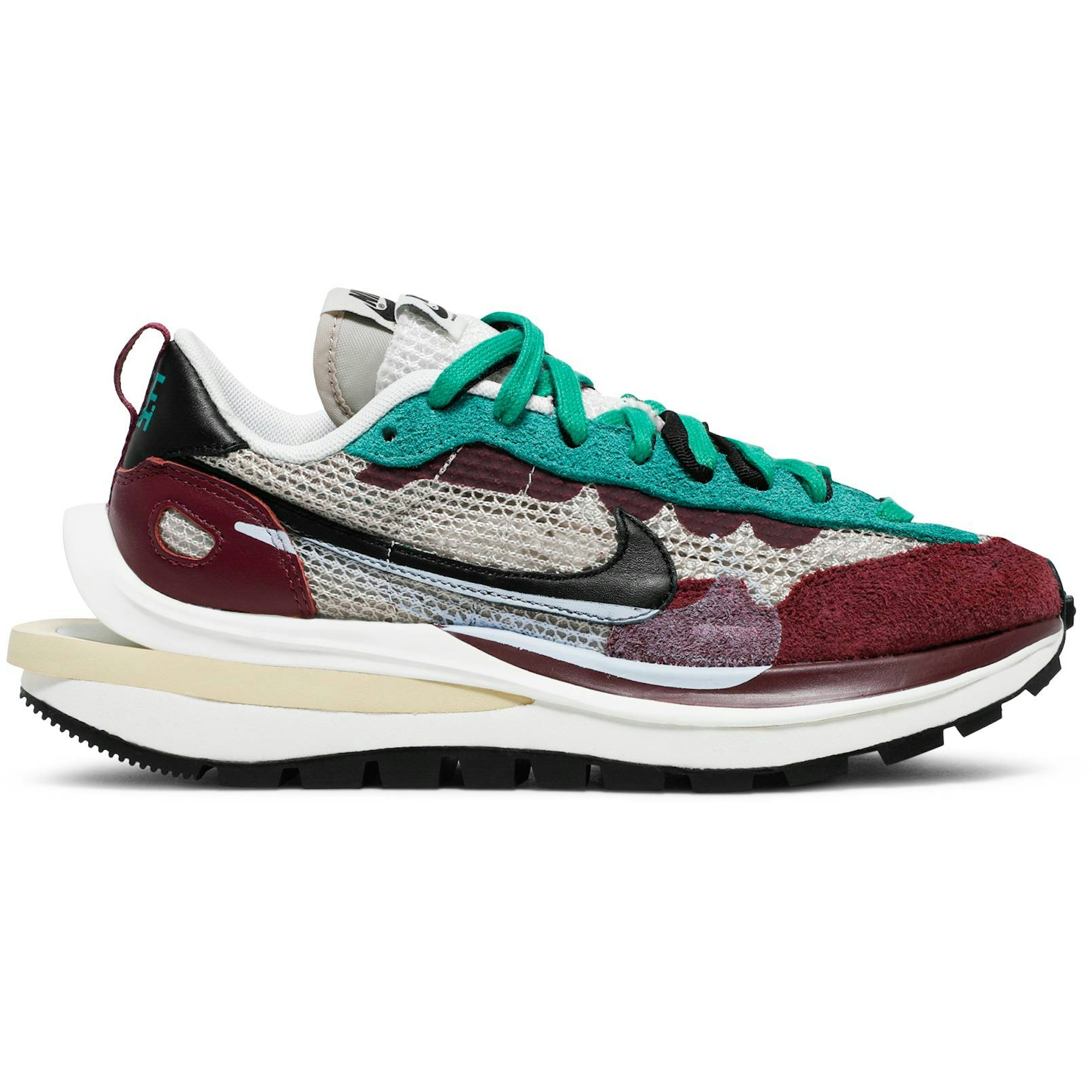 sacai x Nike VaporWaffle SP 'Villain Red' DD3035-200